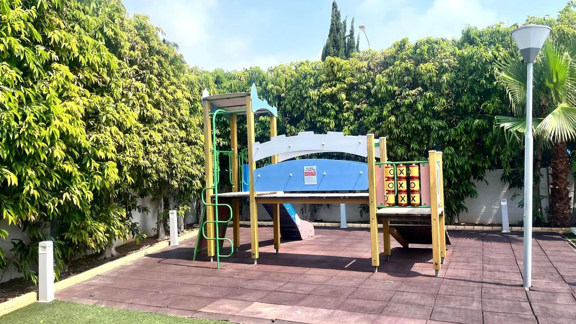 Nissilant Hotel & Suites Agia Napa