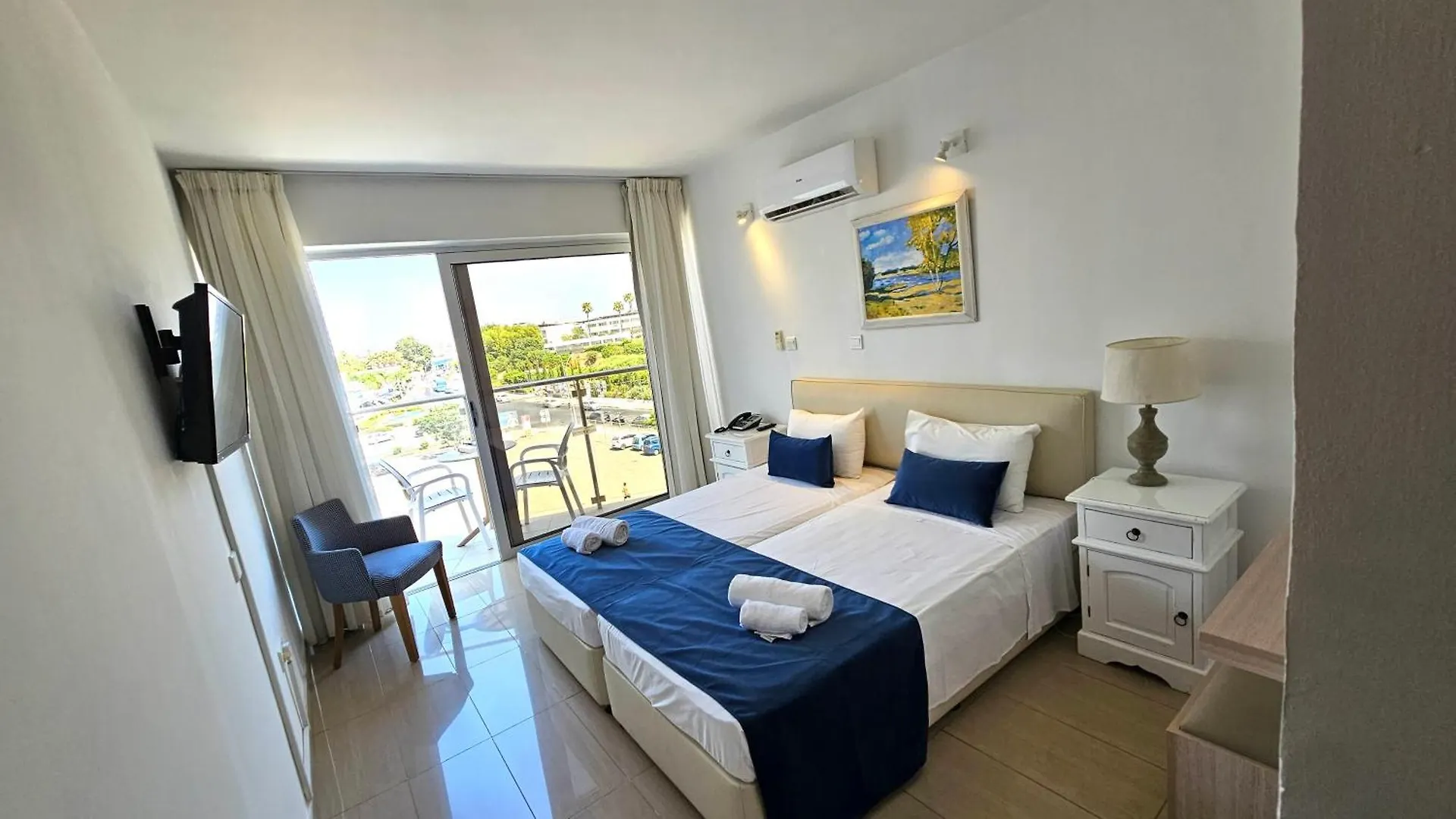 Nissilant Hotel & Suites Agia Napa