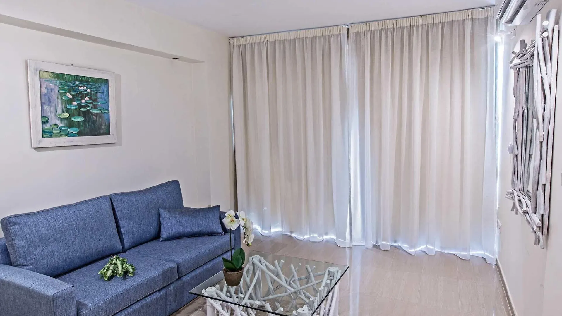 Nissilant Hotel & Suites Agia Napa