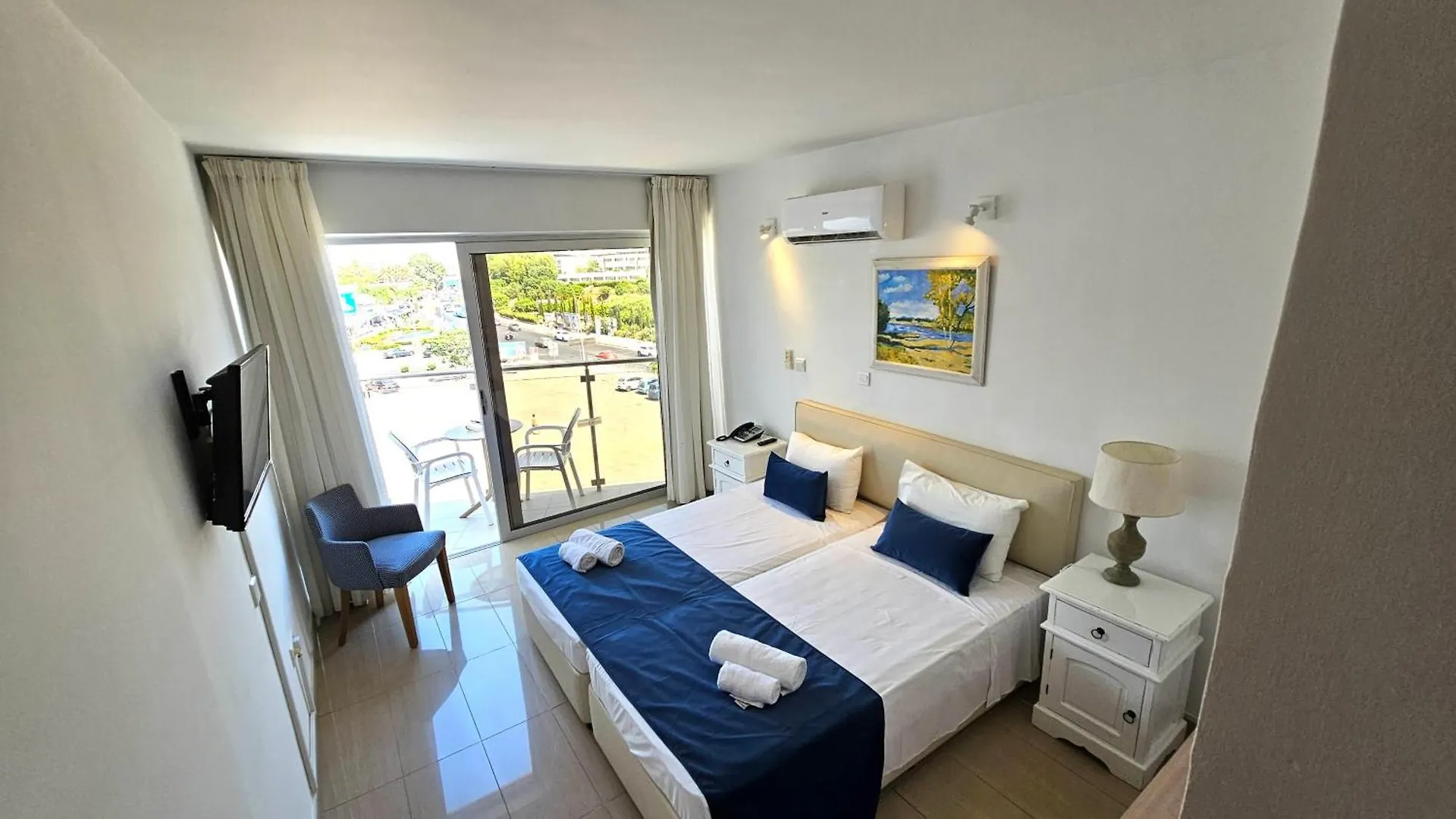 Nissilant Hotel & Suites Agia Napa