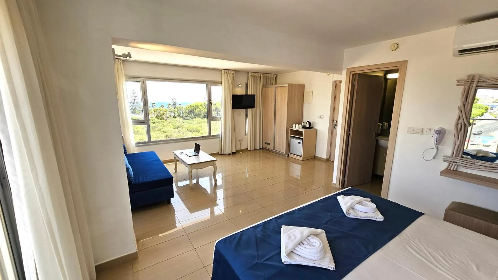 Nissilant Hotel & Suites Agia Napa